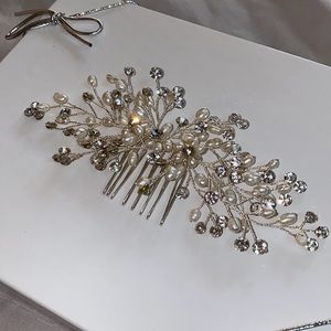 Gently used wedding hair barrette rhinestone/pearl
